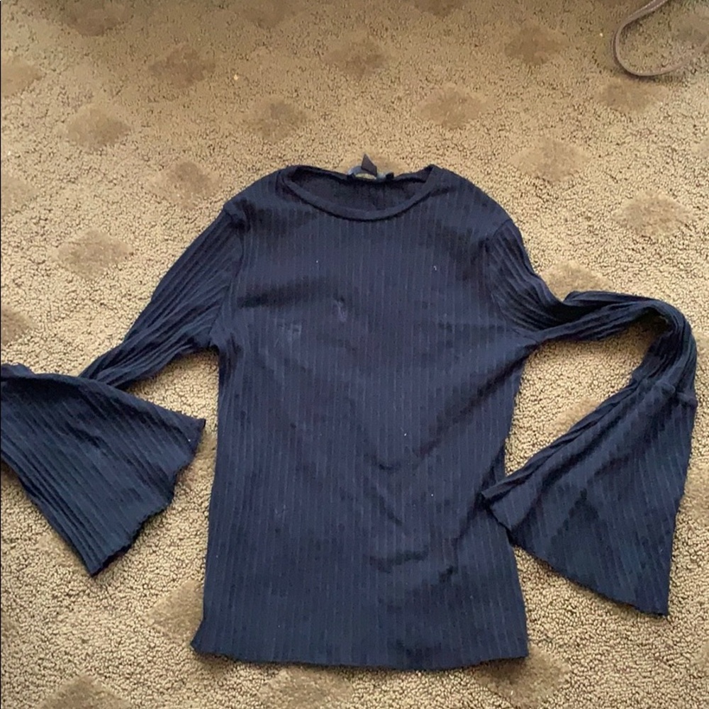Black long sleeved bell sleeve shirt